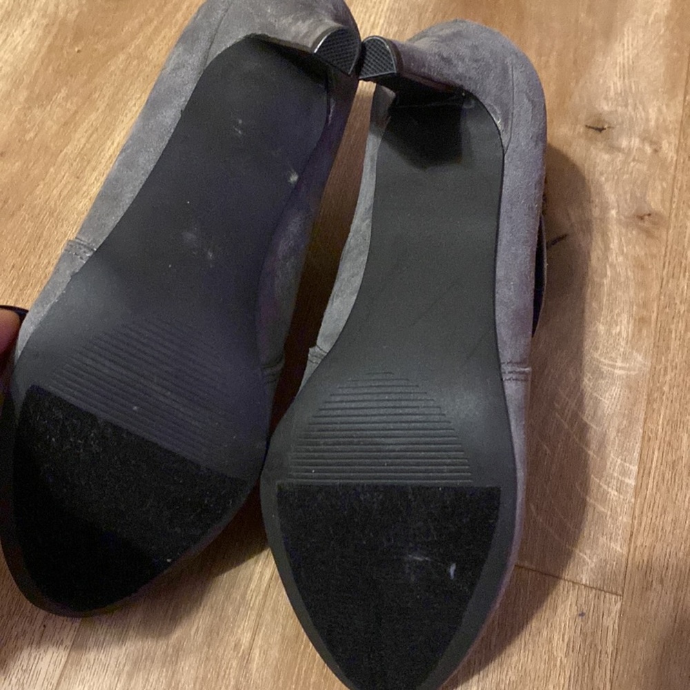 Heels - Picture 4 of 5